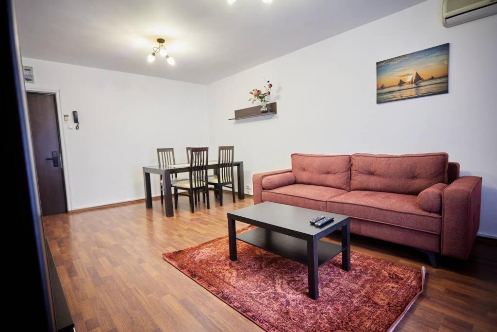 Queen Apartment Athenee Bukares Bagian luar foto