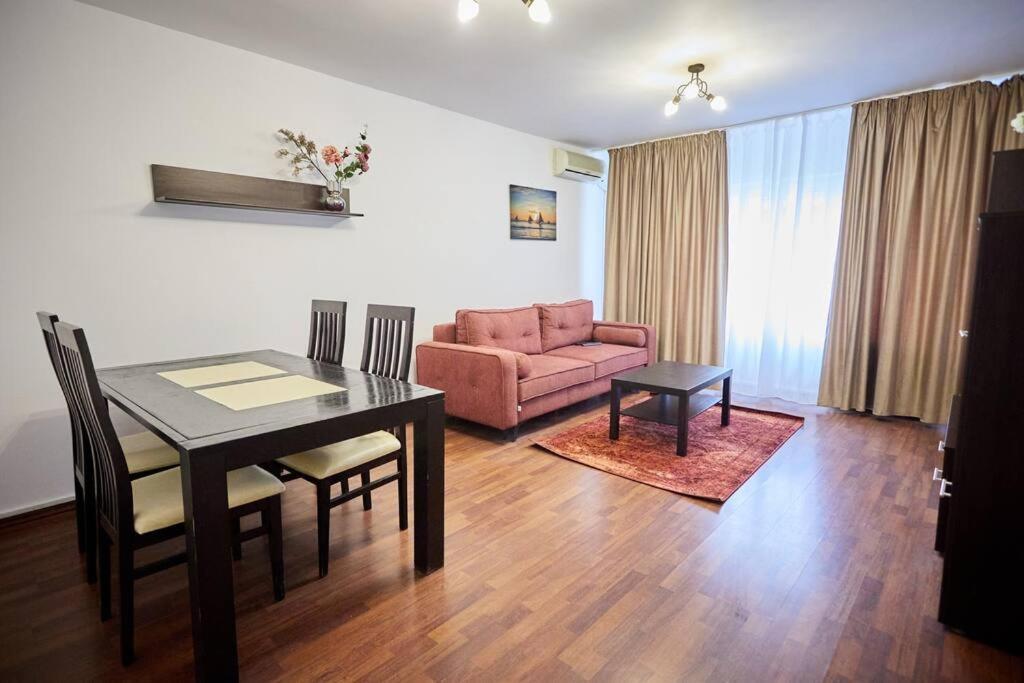 Queen Apartment Athenee Bukares Bagian luar foto
